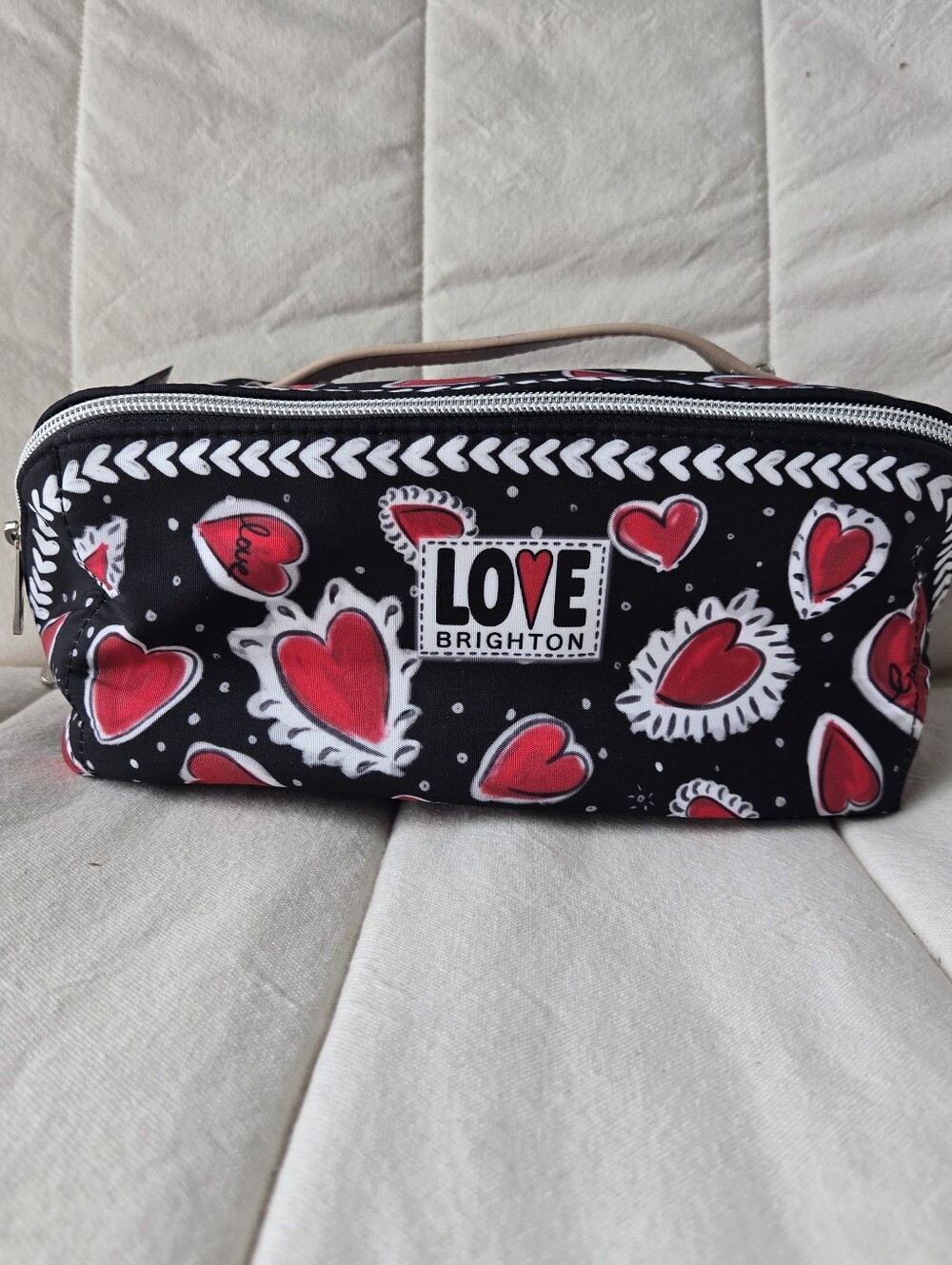 Brighton Hearts Flutter‎ Cosmetic Bag Compact Travel Organizer